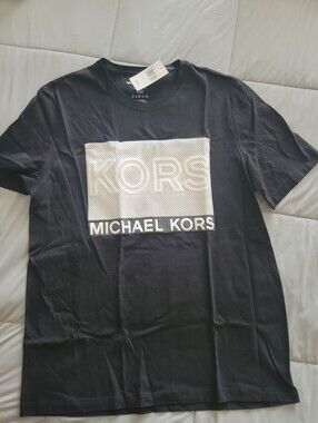 Michael Kors Logo Graphic T‑Shirt – New With Tags Size M